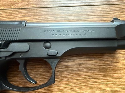 Beretta 92 F Made in 1987 Excellent Condition with Box! - Image 4 of 6