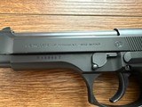 Beretta 92 F Made in 1987 Excellent Condition with Box! - Image 5 of 6