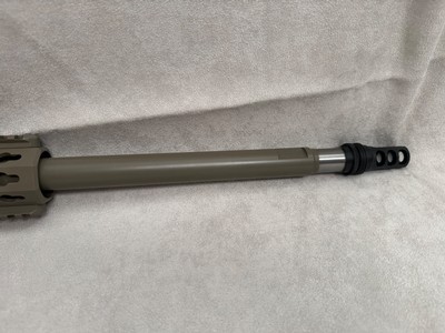LIKE NEW Accuracy International AXMC .338 Norma Mag Elite Sand 27