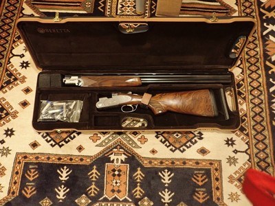Beretta - Image 2 of 15
