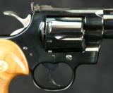 Colt Python
.357
MAGNUM - 6 of 11
