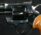 Colt Python
.357
MAGNUM - 8 of 11