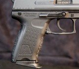 H&K P2000 - 4 of 11