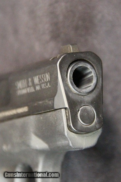 S&W M&P Shield - Image 10 of 15