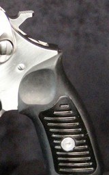 Ruger SP101 - Image 9 of 15