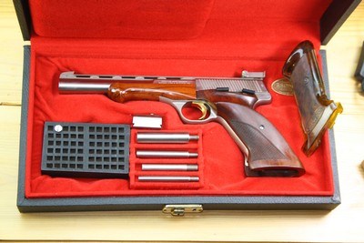 Browning Medalist case extra grips Nitex finish - Image 2 of 7