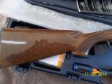 Beretta 686 Gold Onyx 20 Gauge O/U Shotgun Unfired As New in the Original Case - 6 of 9