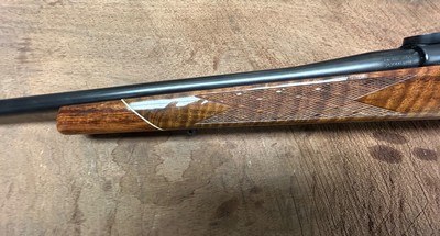 Weatherby Mark V 257 Weatherby Magnum - Image 5 of 7