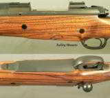 DAKOTA 375 H&H AFRICAN GRADE- REMAINS in EXC COND- VERY NICE ENGLISH WALNUT- 1/4 RIB- DOUBLE CROSS BOLTS - 2 of 4