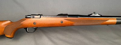 Ruger M77 Hawkeye Hunter LEFT HAND in 416. Ruger  LIKE NEW 100% WOOD 100% Checkering 100% Blue - Image 2 of 13