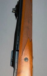 Ruger M77 Hawkeye Hunter LEFT HAND Threaded in 375 Ruger  LIKE NEW 100% WOOD 100% Checkering 100% Blue - Image 3 of 12