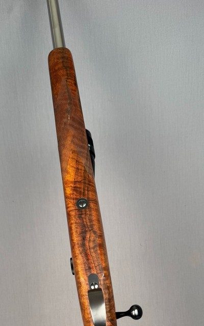 Savage Action Custom Rifle Left Hand in 22-250 REMINGTON 22In Barrel Beautiful Wood BSA Platinum Scope 6-24x - Image 7 of 12