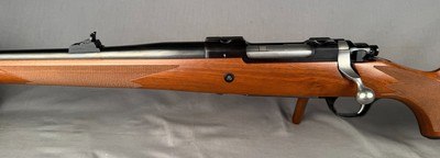 Ruger M77 Hawkeye Hunter LEFT HAND Threaded in 338 RCM LIKE NEW 100% WOOD 100% Checkering 100% Blue - Image 8 of 11