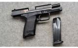 Heckler & Koch ~ USP ~ .45 ACP - 3 of 4
