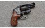 Smith & Wesson ~ 442 Engraved ~ .38 S&W Spec. - 2 of 5