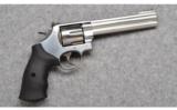 Smith & Wesson ~ 629-6 Classic ~ .44 Rem. Mag. - 1 of 3