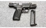 Smith & Wesson ~ M&P9 2.0 ~ 9mm - 3 of 4