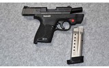 Smith & Wesson ~ M&P9 Shield M2.0 ~ 9mm - 3 of 4