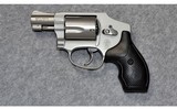 Smith & Wesson ~ 642-2 Airweight ~ .38 S&W Special - 2 of 3