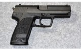 Heckler & Koch ~ USP ~ .40 S&W - 1 of 4