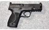Smith & Wesson ~ M&P9 M2.0 ~ 9mm - 1 of 4