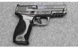 Smith & Wesson ~ M&P 9 M2.0 ~ 9mm - 1 of 4