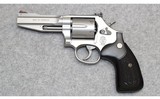 Smith & Wesson ~ 686-6 ~ .357 S&W Magnum - 2 of 3