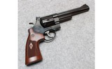 Smith & Wesson ~ 29-10 ~ .44 Magnum
