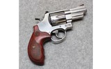 Smith & Wesson ~ 629-6 ~ .44 Magnum - 1 of 2