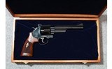 Smith & Wesson ~ 29-10 ~ .44 Magnum - 3 of 4