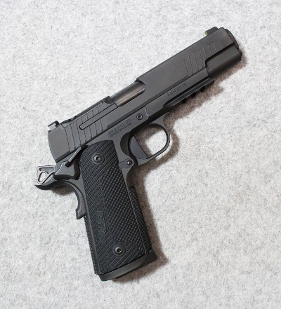 Sig Sauer ~ 1911 ~ .45 Auto