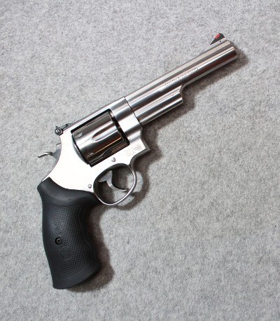 Smith & Wesson ~ 629-6 ~ .44 Magnum