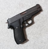 Sig Sauer ~ P226 ~ 9mm Luger