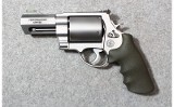 Smith & Wesson ~ M460 Carry ~ .460 S&W Magnum - 2 of 3