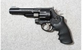 Smith & Wesson ~ 327 Performance Center ~ .357 Magnum - 2 of 3