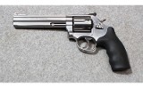 Smith & Wesson ~ 686-6 ~ .357 Magnum - 2 of 2