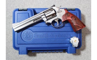 Smith & Wesson ~ 686-6 Plus Deluxe ~ .357 Magnum - Image 3 of 3