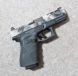 Glock ~ 19 ~ 9mm Luger - 1 of 2