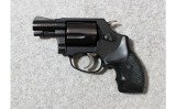 Smith & Wesson ~ 37-3 Airweight ~ .38 Special - 2 of 3