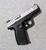 Smith & Wesson ~ SD9 2.0 ~ 9mm Luger - 1 of 2