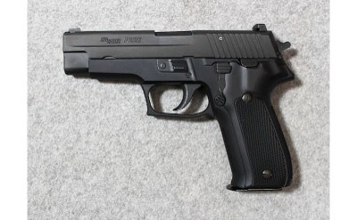 Sig Sauer ~ P226 ~ 9mm Luger - Image 2 of 3