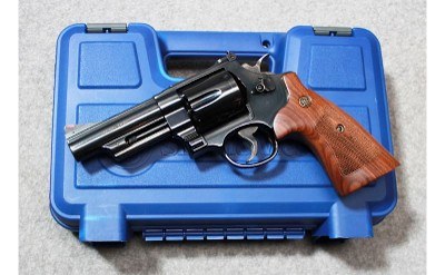 Smith & Wesson ~ 29-10 ~ .44 Magnum - Image 3 of 3