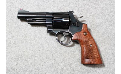 Smith & Wesson ~ 29-10 ~ .44 Magnum - Image 2 of 3