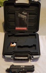 SIG SAUER
P229 ELITE
40 S&W SIG - 1 of 1