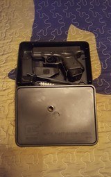 Glock Model 27 .40 S&W - 4 of 4