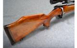 Weatherby Mark V .270 Wby Mag - 2 of 9