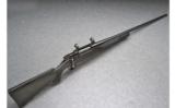 Weatherby Mark V, Synth. Stock, .300 Wby - 1 of 9