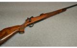 Weatherby Mark V .270 Weatherby Mag - 1 of 8