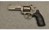 Smith & Wesson 686-6 - 2 of 2