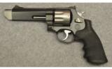 Smith & Wesson 627-5 Performance Center - 2 of 2